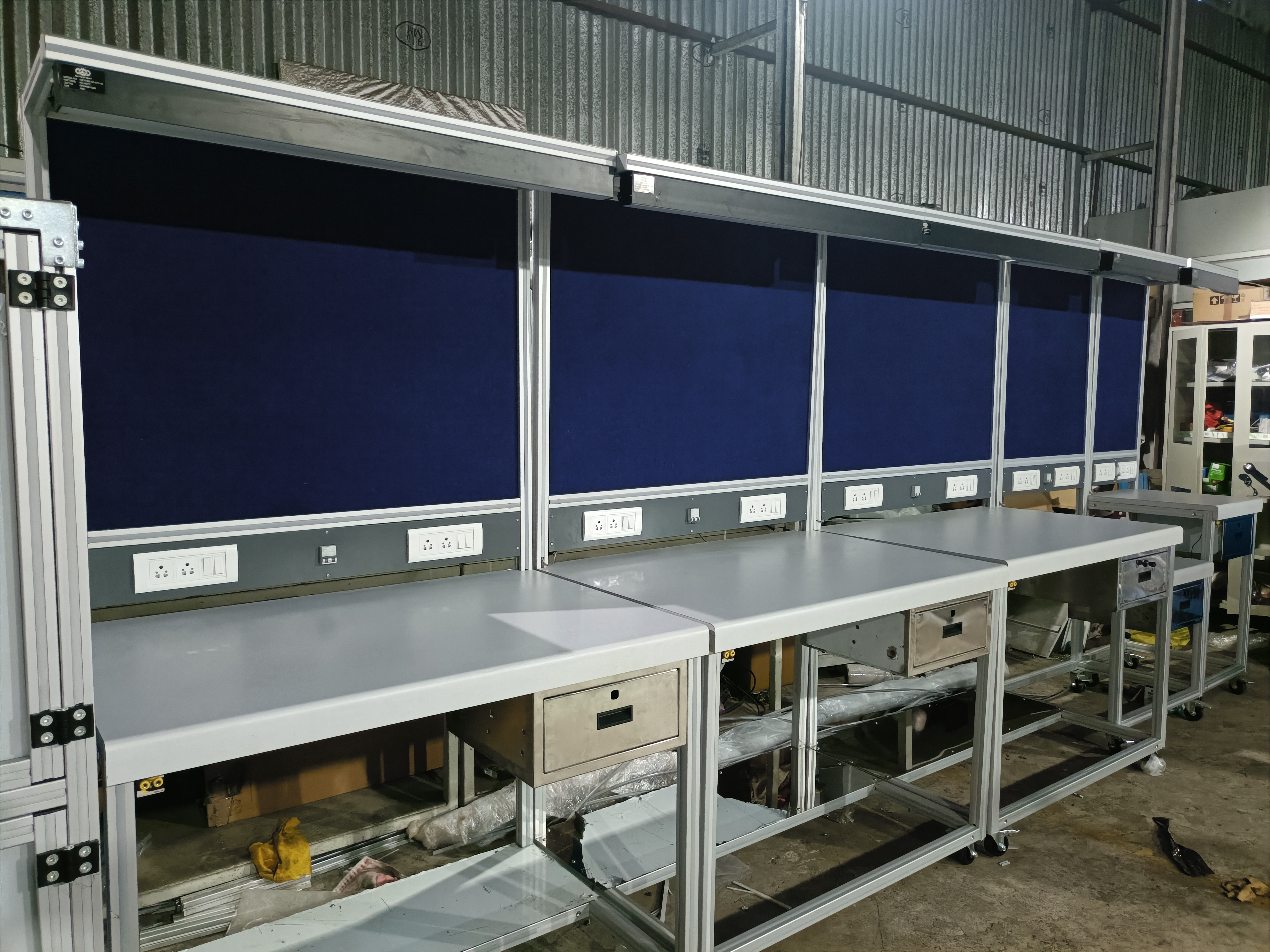 Assembly lines Workstations